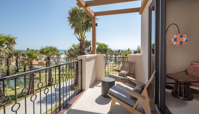 Radisson Resort Phan Thiet - Sviitti