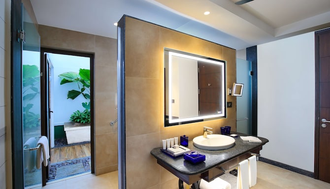 Radisson Resort Pondicherry Bay - Chalet with veranda - garden view