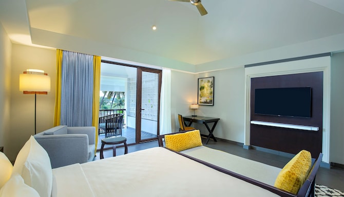 Radisson Resort Pondicherry Bay - Chalet with balcony - lagoon view