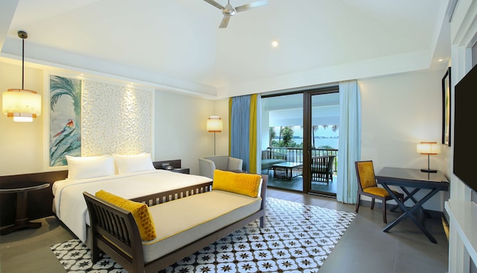 Radisson Resort Pondicherry Bay - Chalet with balcony - lagoon view