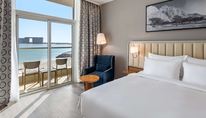 Radisson Resort Ras Al Khaimah Marjan Island - غرفة ضيوف