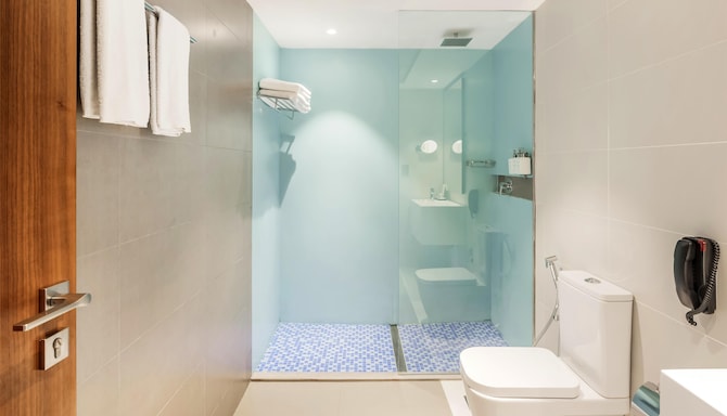 Radisson Resort Ras Al Khaimah Marjan Island - حمام الجناح