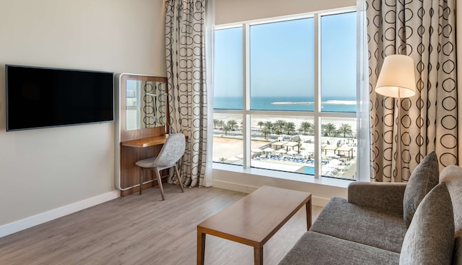 Radisson Resort Ras Al Khaimah Marjan Island - غرفة ضيوف
