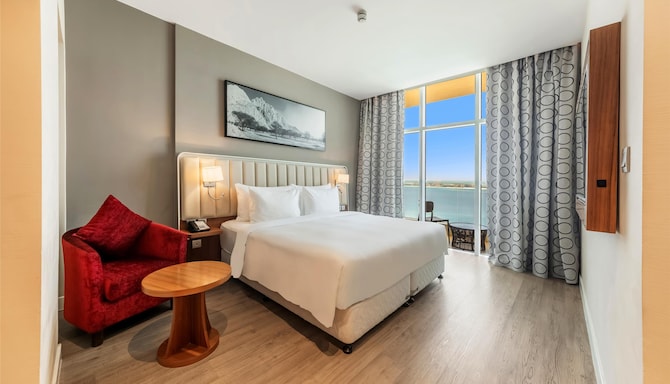 Radisson Resort Ras Al Khaimah Marjan Island - Suite - One Bedroom Seaview and Balcony