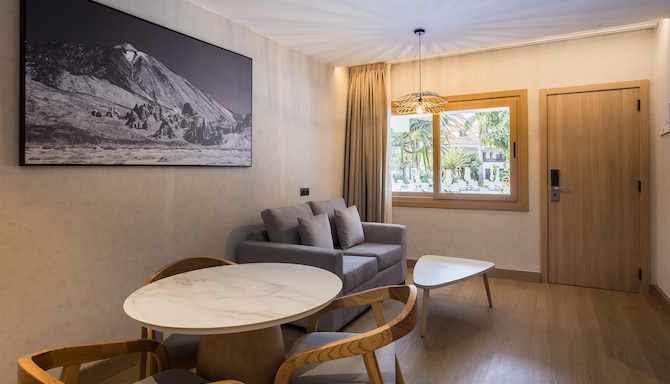 Radisson Resort & Residences Tenerife - Habitaciones/Alojamientos