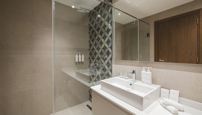 Radisson Resort Ruza Vjetrova - Wanna w pokoju gościnnym