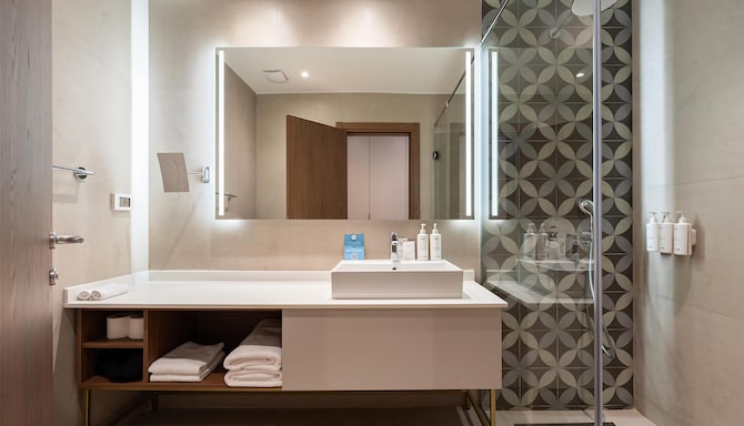Radisson Resort Ruza Vjetrova - Superior Sea View Bathroom