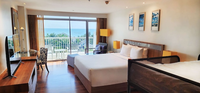 Radisson Resort & Spa Hua Hin - Junior Suite with ocean view