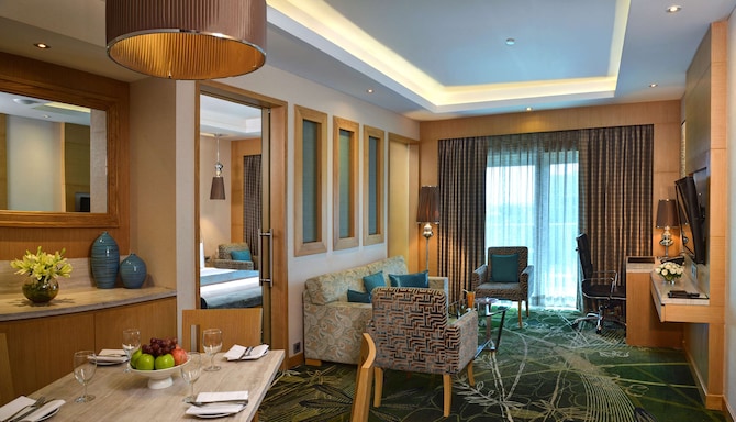 Radisson Resort & Spa Kandla - Presidential Suite