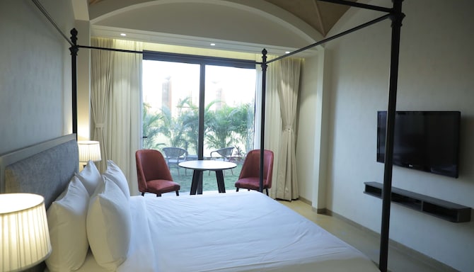 Radisson Resort & Spa Kandla - Villa with Private Garden