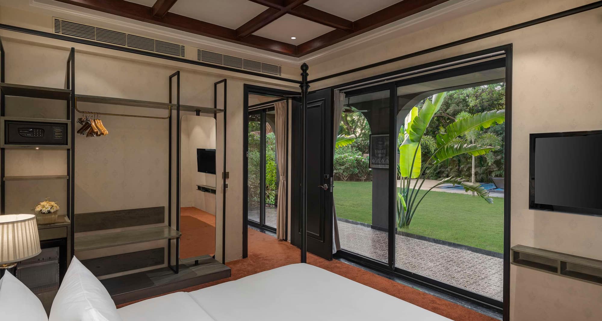 Radisson Hotel Kandla - Villa with Pool