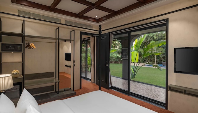 Radisson Resort & Spa Kandla - Villa with Pool