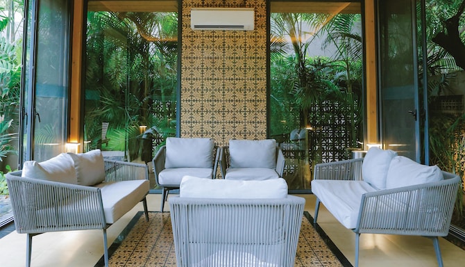 Radisson Resort & Spa Kandla - Pool terrace