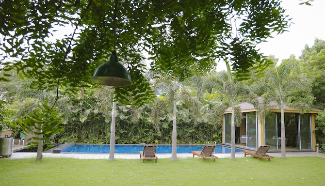 Radisson Resort & Spa Kandla - Villa Gazebo Pool