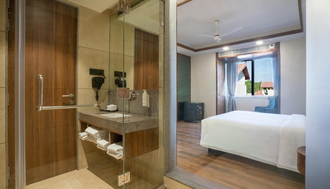 Radisson Resort & Spa Sasan Gir - Executive Suite