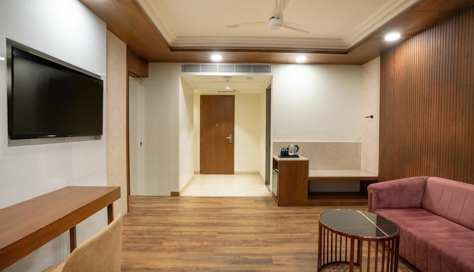 Radisson Resort & Spa Sasan Gir - Executive Suite