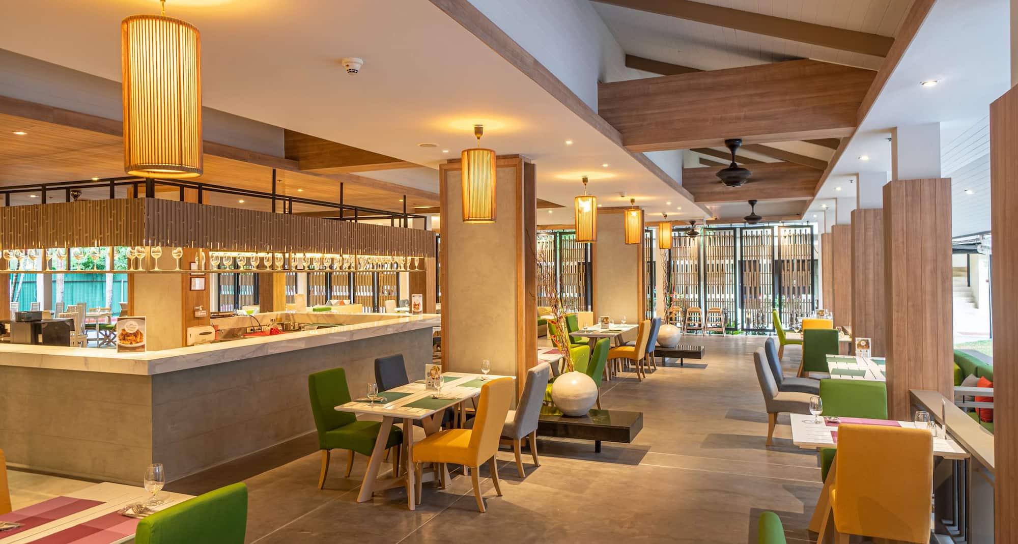 Radisson Resort & Suites Phuket - Café