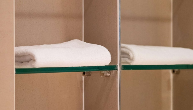 Radisson Resort & Suites Phuket - 2 Bedroom Family Fun Suite