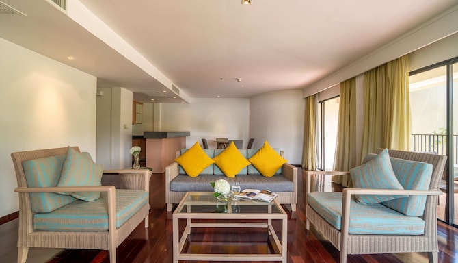 Radisson Resort & Suites Phuket - 3 Bedroom Premium Suite