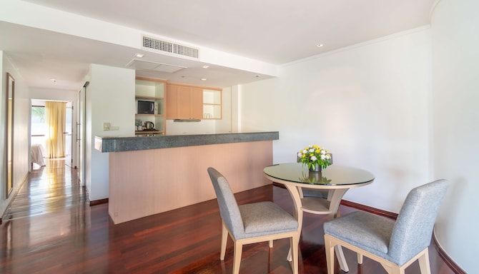 Radisson Resort & Suites Phuket - 3 Bedroom Premium Suite