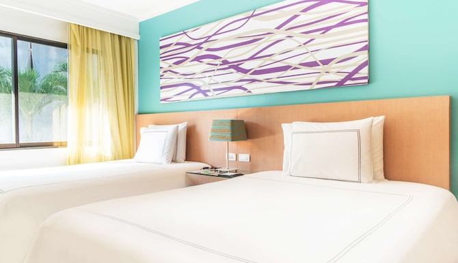Radisson Resort & Suites Phuket - 3 Bedroom Premium Suite