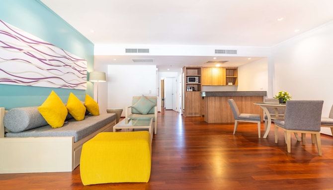 Radisson Resort & Suites Phuket - 2 Bedroom Suite with terrace & pool view