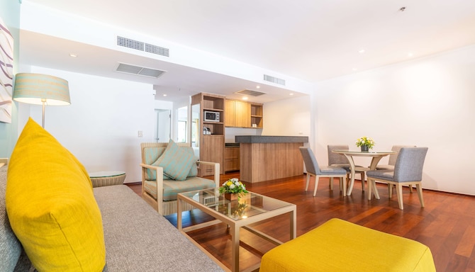 Radisson Resort & Suites Phuket - 2 Bedroom Suite with terrace & pool view