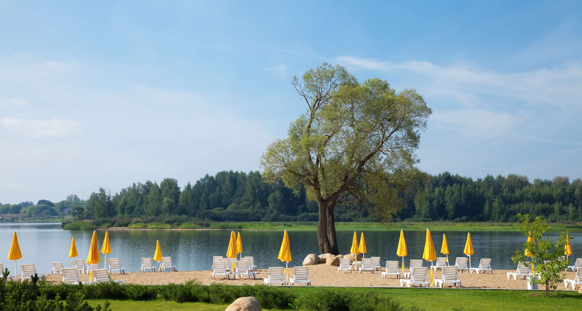 Radisson Resort, Zavidovo - Lake Beach