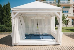 Radisson Resort, Zavidovo - Bungalows on the beach