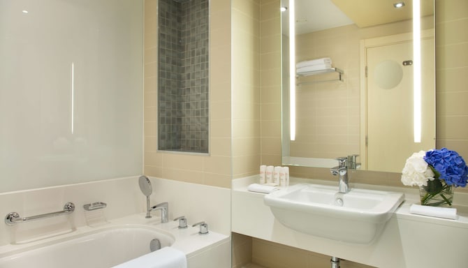 Radisson Resort, Zavidovo - Гостевая комната