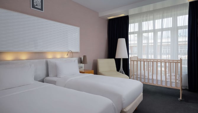 Radisson Resort, Zavidovo - Guest room with crib