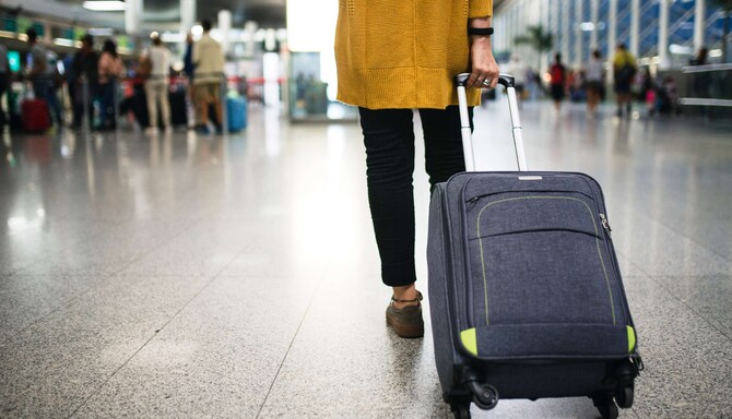 Radisson Rewards - Guest at the airport