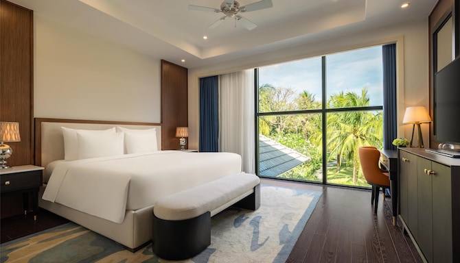 Radisson Rewards - Partners - Six bedrooms villa bedroom