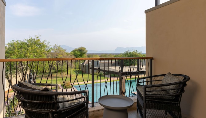Standard Room - Drakensberg Mountain View