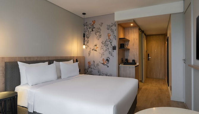 Standard Room - Drakensberg Mountain View