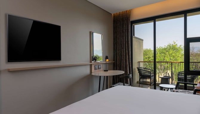 Standard Room - Drakensberg Mountain View