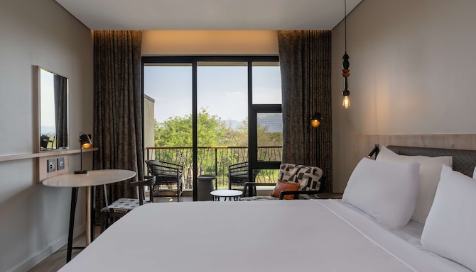 Standard Room - Drakensberg Mountain View