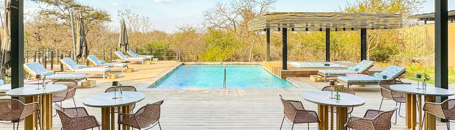 Radisson Safari Hotel Hoedspruit - Amani Spa Pool Deck