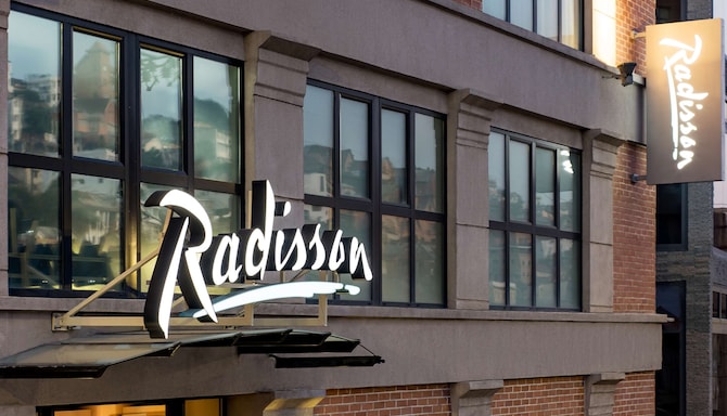 Radisson Serviced Apartments Antananarivo City Centre - Exterior and signages