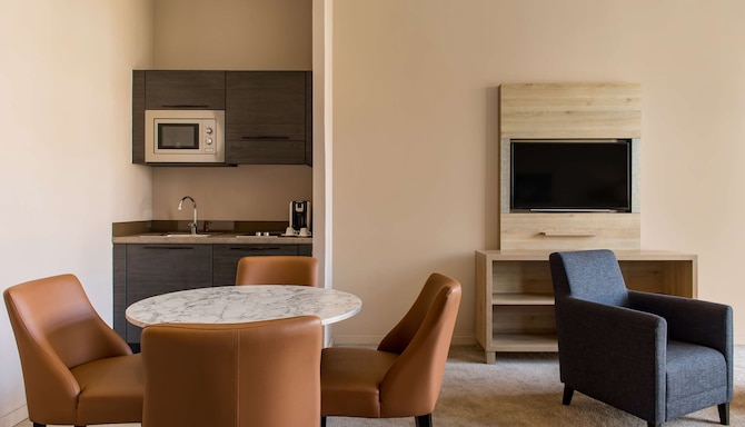 Radisson Serviced Apartments Antananarivo City Center - Гостевая комната