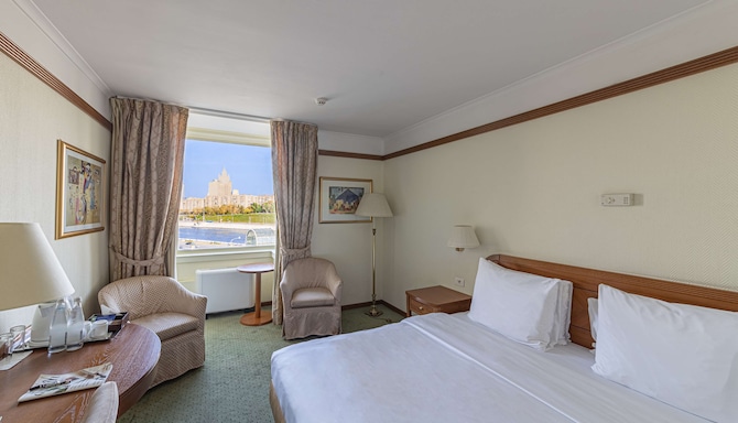 Radisson Slavyanskaya Hotel & Business Center, Moscow - 1364 Standard Room with river view