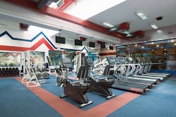 Radisson Slavyanskaya Hotel and Business Centre, Moscow - тренажерный зал