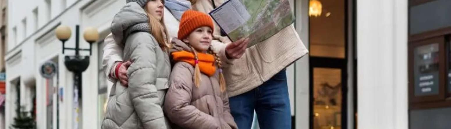 Radisson Slavyanskaya Hotel & Business Center, Moscow - family in city