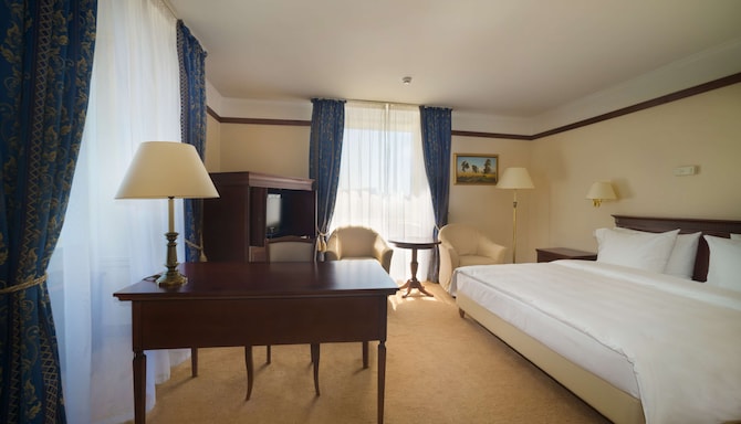 Radisson Slavyanskaya Hotel and Business Centre, Moscow - Junior Suite