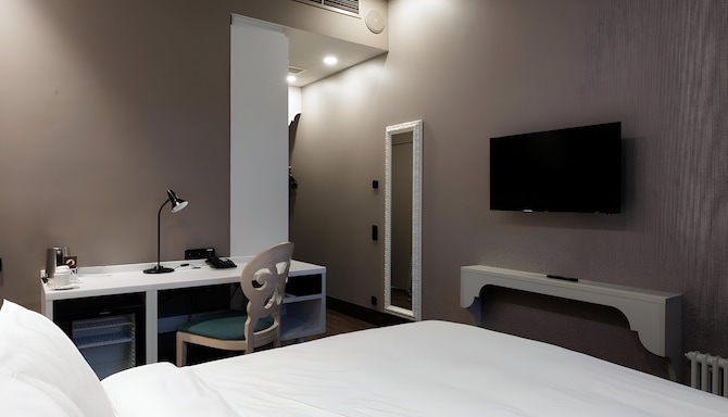 Radisson Sonya Hotel, St. Petersburg - Family Stay - 2 Connected Rooms