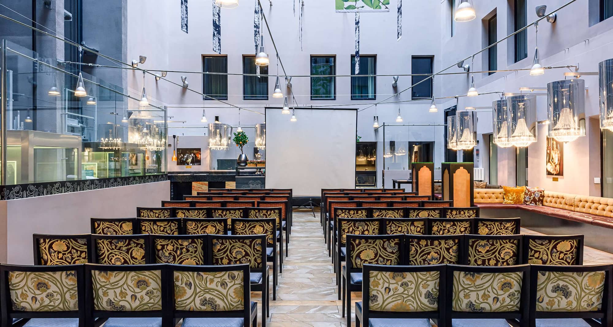 Radisson Sonya Hotel, St. Petersburg - Courtyard Liberty conference facilities