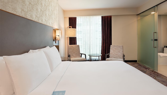 Radisson Suites Bangkok Sukhumvit - Suite