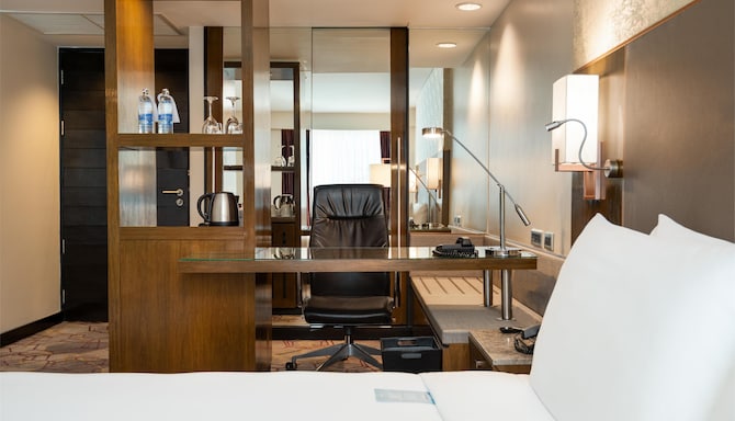 Radisson Suites Bangkok Sukhumvit - Suite