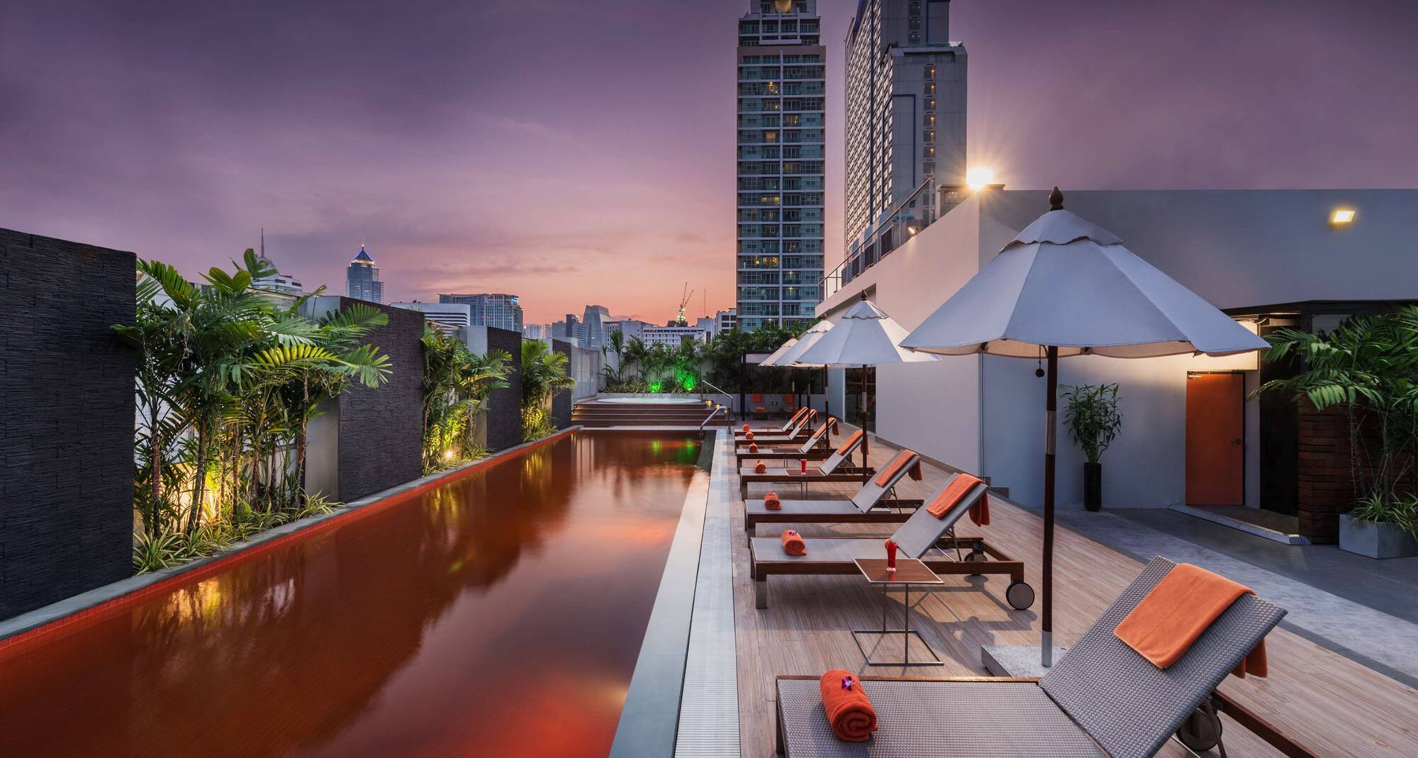 Contact Radisson Suites Bangkok Sukhumvit | Radisson Hotels - Book Now