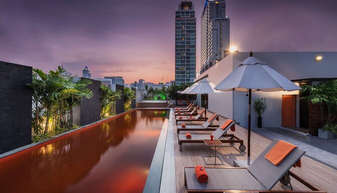 Radisson Suites Bangkok Sukhumvit - Pool